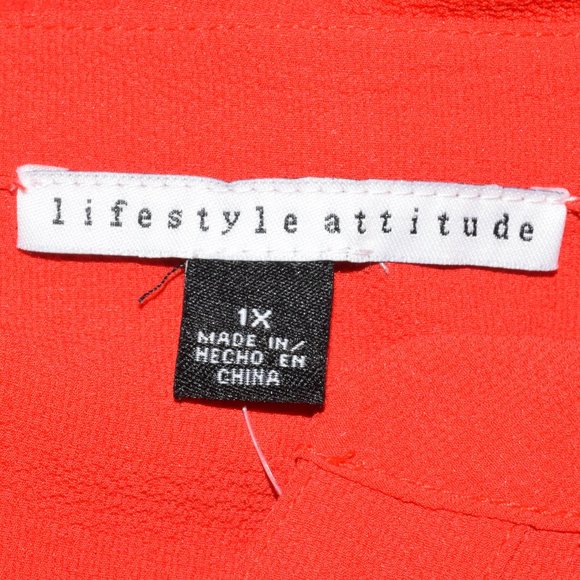 NWOT LIifestyle Attitude Plus Size Tunic Button Tab Sleeves Red - Picture 3 of 5